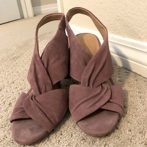 Crown Vintage blush suede sandals